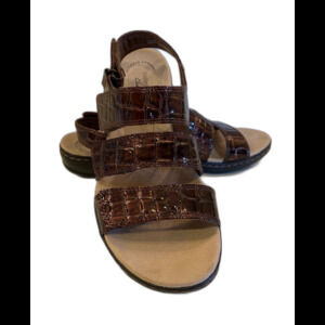 Clarks Leisa Melinda Women's Sandal Brown Croc Embossed ADJUSTABLE 3 Strap Ortho